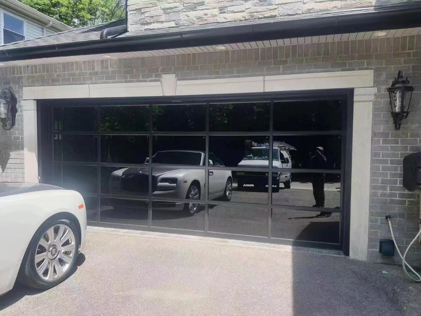 Garage industrial lift door.jpg