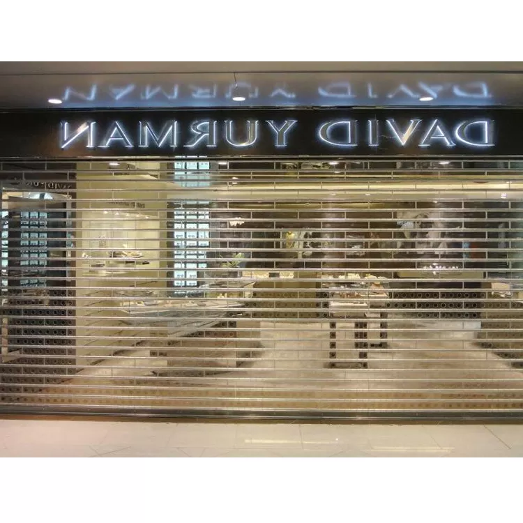 Automatic crystal transparent roller shutter door