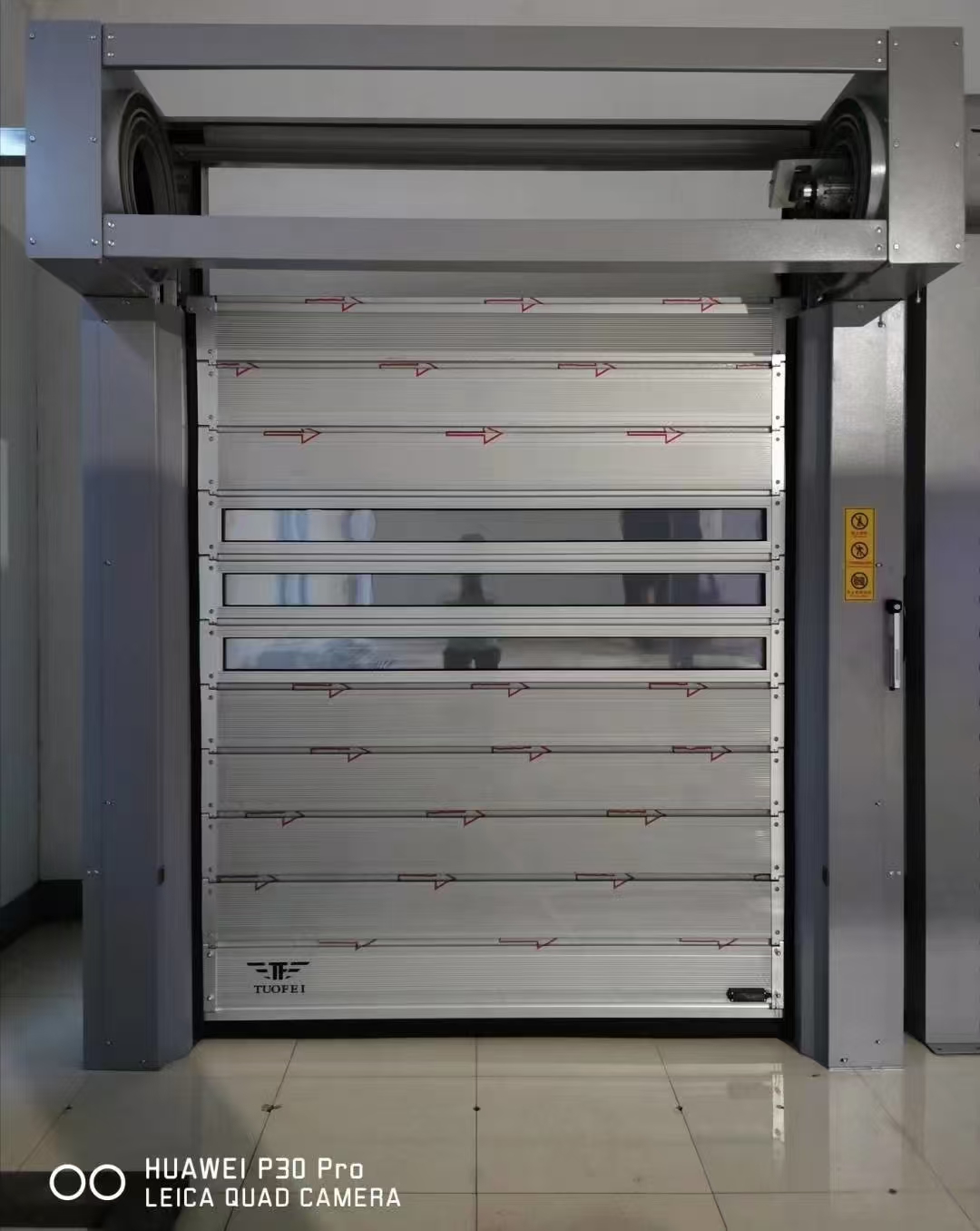 Fast rolling doors