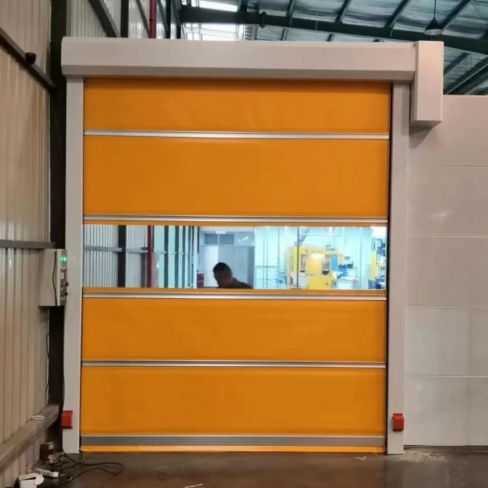 Fast rolling doors